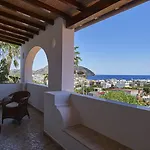Tritone Ξενοδοχείο 4*